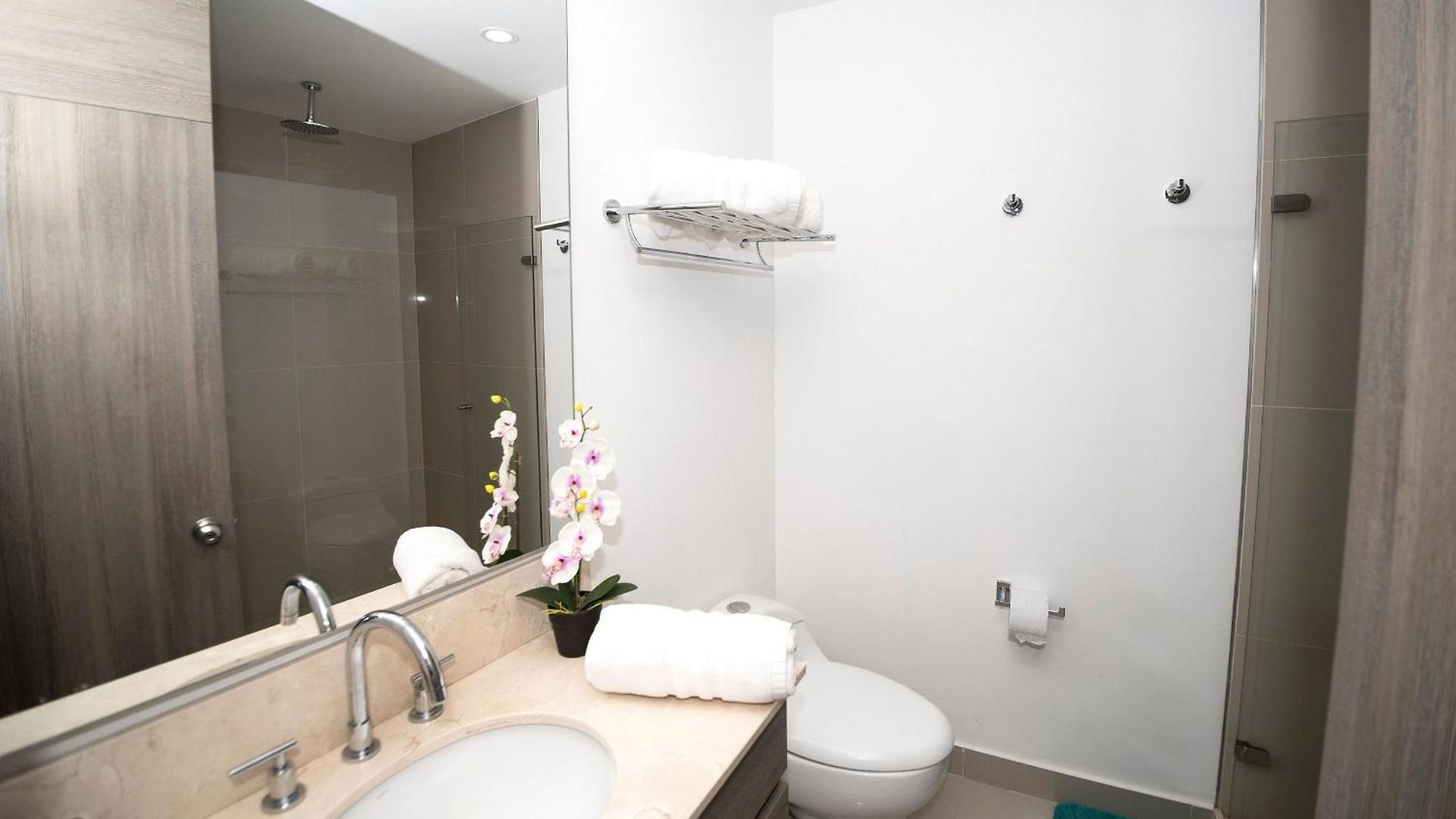 Espectacular Apto 1 Hab En Bocagrande - 2504 Apartamento *